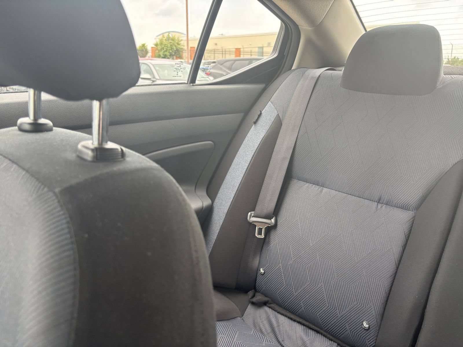 Used 2025 Nissan Versa SV FWD image 33