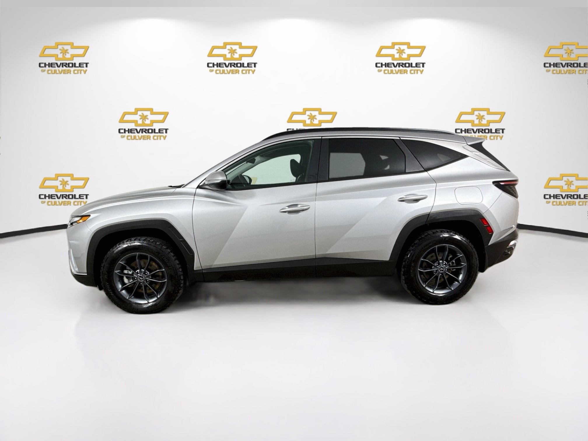 Used 2023 Hyundai Tucson Blue AWD/4WD image 5