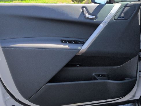 Used 2026 BMW iX xDrive45 image 14