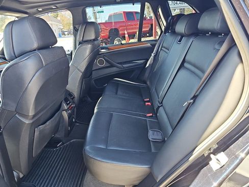 Used 2012 BMW X5 M image 9