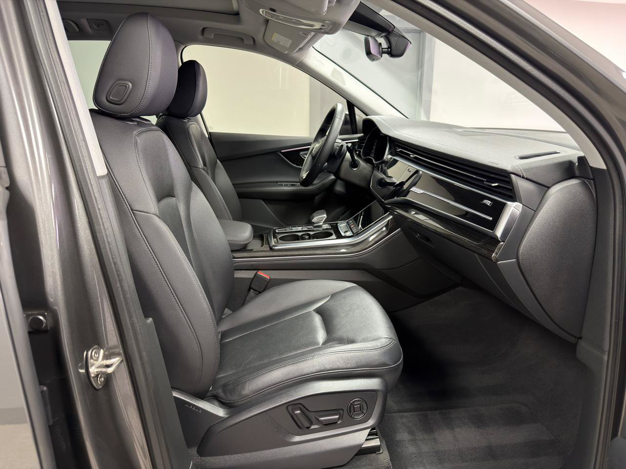 Used 2023 Audi Q7 3.0T Premium Plus AWD/4WD image 10