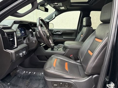 Used 2023 GMC Sierra 1500 AT4 w/ AT4 Preferred Package AWD/4WD image 10