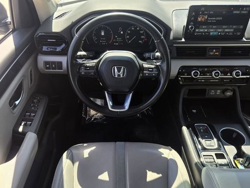 Certified 2023 Honda Pilot Touring image 12