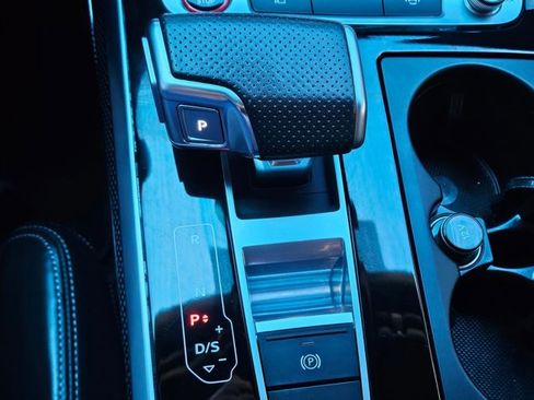 Used 2022 Audi SQ7 Premium Plus w/ SQ7 Executive Package image 12