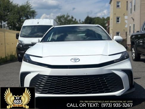 Used 2026 Toyota Camry SE FWD image 2