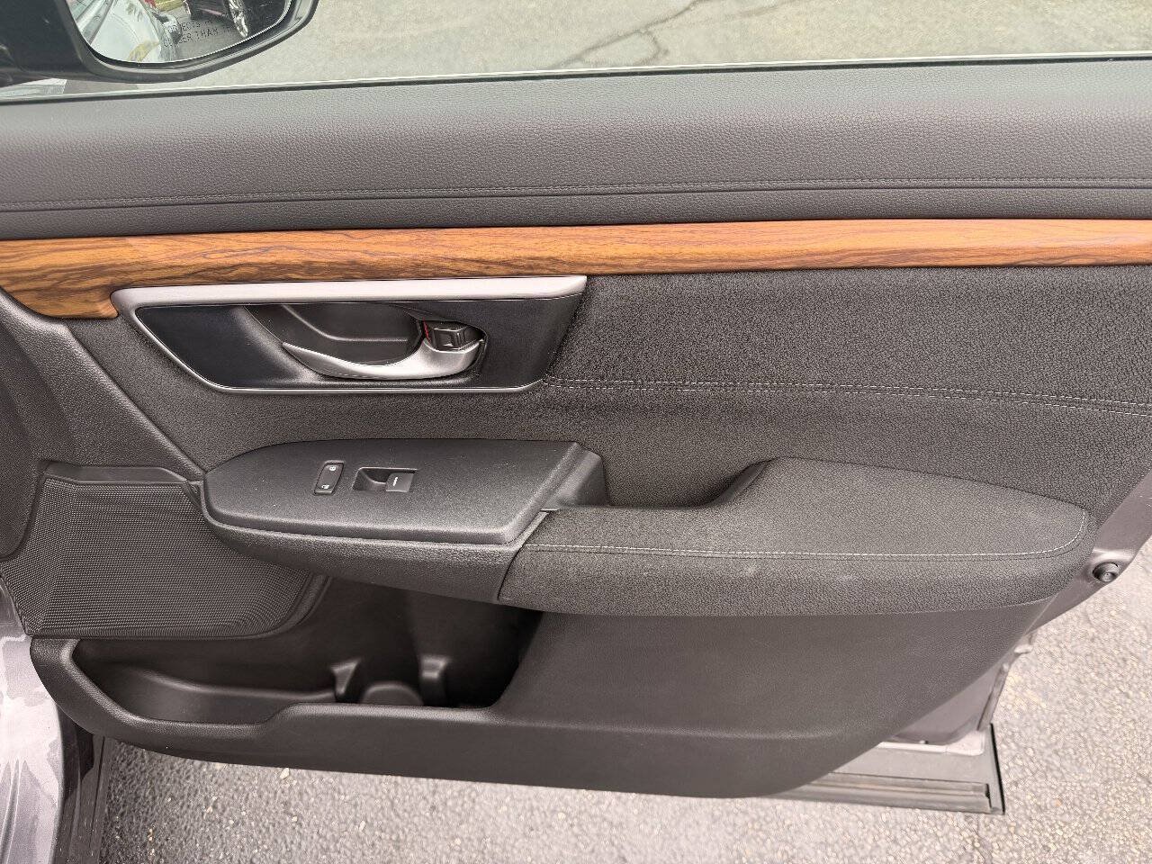 Used 2018 Honda CR-V EX image 19
