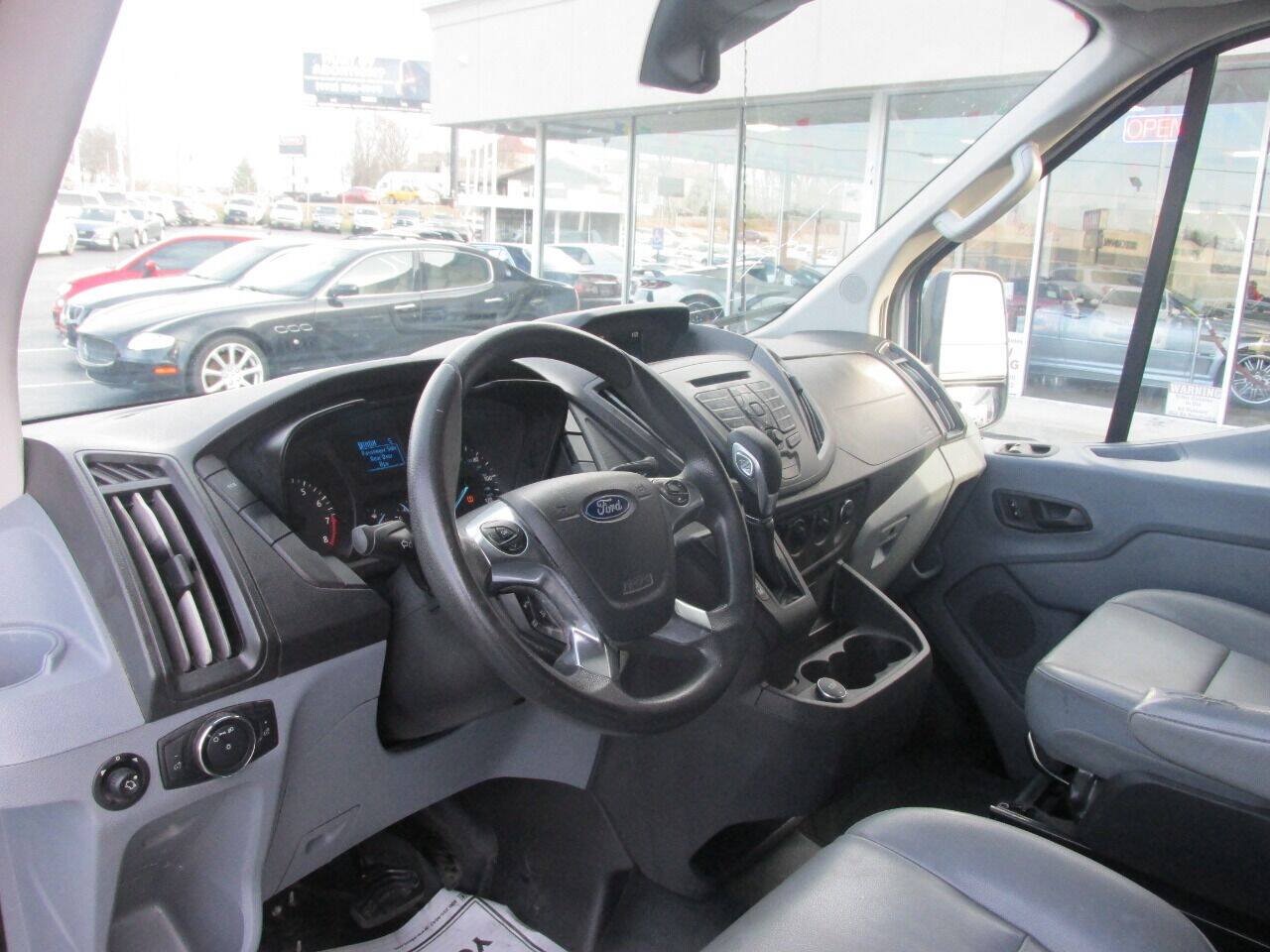Used 2018 Ford Transit 250 148 Medium Roof RWD image 12
