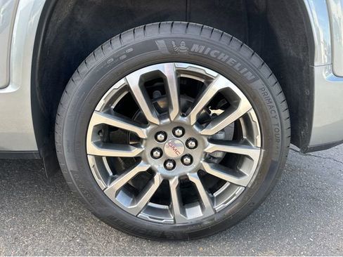 Certified 2023 GMC Acadia Denali FWD image 15