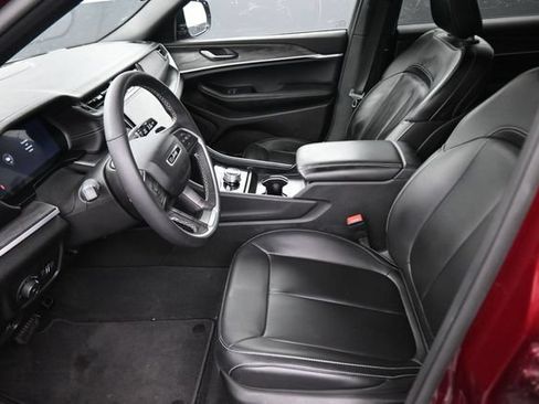 Used 2025 Jeep Grand Cherokee L Limited AWD/4WD image 22