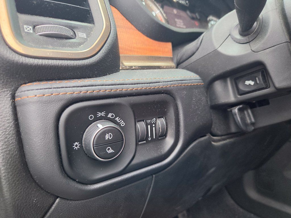 Used 2022 RAM 2500 Limited AWD/4WD image 14