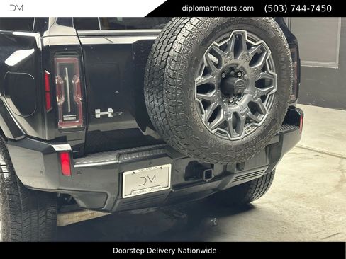 Used 2024 GMC Hummer EV 3X image 15