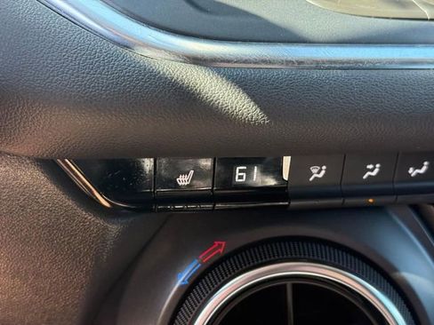 Used 2024 Chevrolet Blazer LT w/ Convenience Package FWD image 21