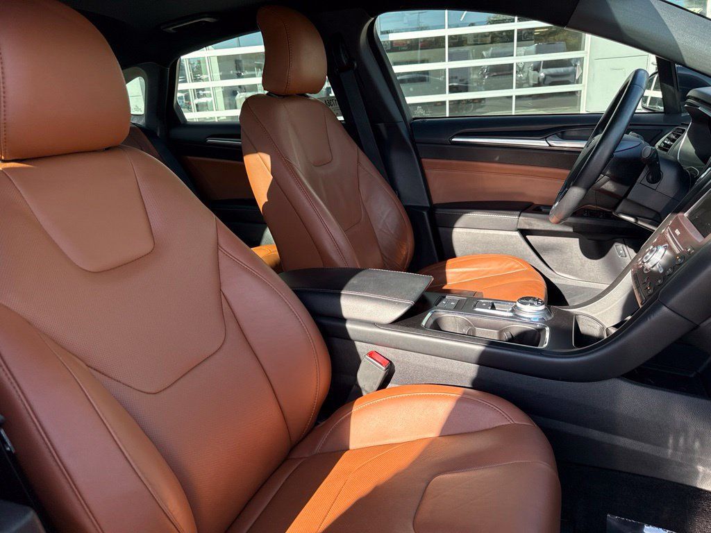 Used 2019 Ford Fusion Titanium FWD image 30