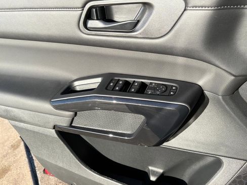 New 2026 Nissan Pathfinder SV image 18