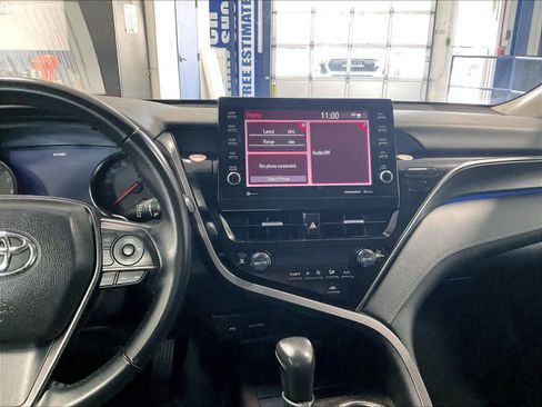 Used 2024 Toyota Camry XSE FWD image 18