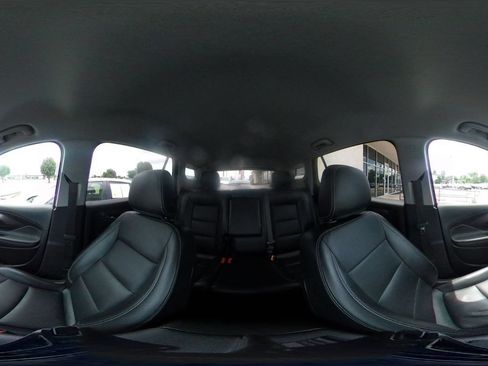 Used 2024 GMC Terrain SLT AWD/4WD image 44