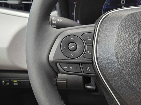 Used 2026 Toyota Corolla SE image 21