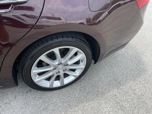 Used 2013 Toyota Avalon XLE Touring FWD image 14