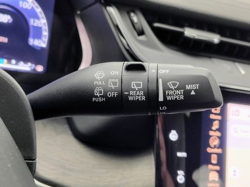 New 2026 Jeep Grand Cherokee L 4WD image 38
