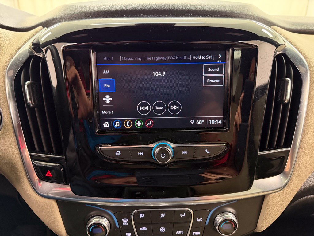 Used 2022 Chevrolet Traverse LS AWD/4WD image 28