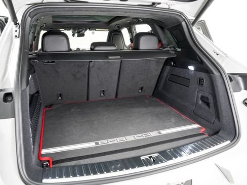 New 2026 Porsche Cayenne GTS AWD/4WD image 28