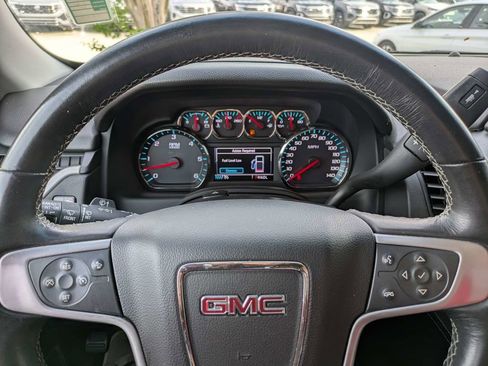 Used 2018 GMC Yukon SLE w/ SLE Value Package AWD/4WD image 39