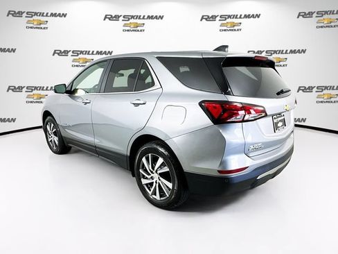 Used 2024 Chevrolet Equinox LT AWD/4WD image 5