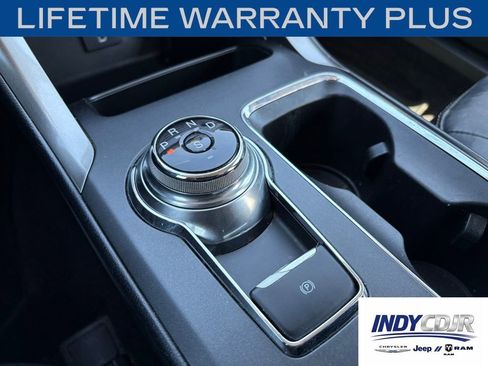 Used 2017 Ford Fusion SE w/ Fusion SE Technology Package AWD/4WD image 18