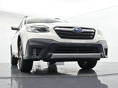 Used 2022 Subaru Outback Limited w/ Popular Package #2 AWD/4WD image 30