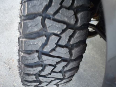 Used 2018 Ford F150 XLT w/ Equipment Group 302A Luxury AWD/4WD image 18