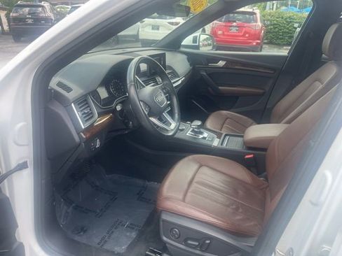 Used 2020 Audi Q5 2.0T Premium w/ Convenience Package image 13