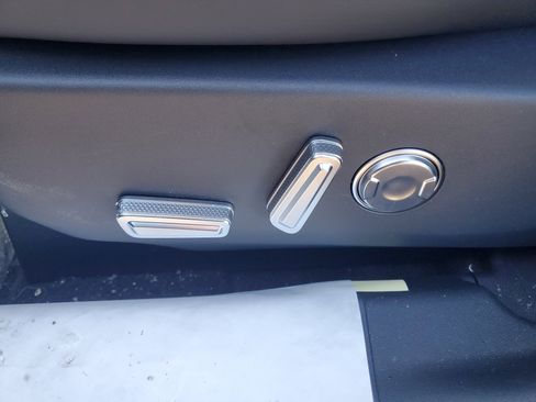 New 2026 Lincoln Nautilus Reserve w/ Jet Appearance Package image 12