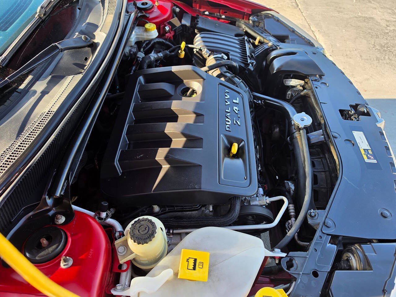 Used 2013 Dodge Avenger SE FWD image 46