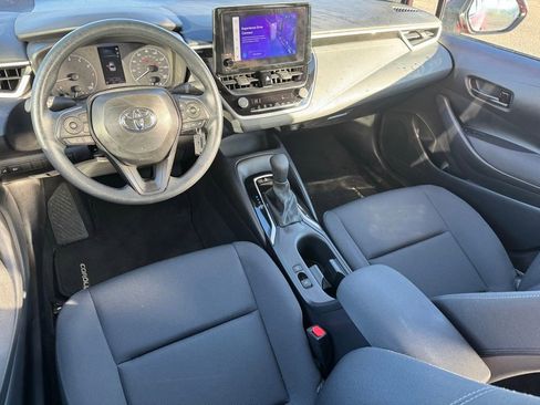 Used 2025 Toyota Corolla LE FWD image 6