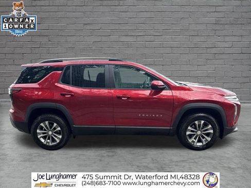 Used 2025 Chevrolet Equinox LT AWD/4WD image 2