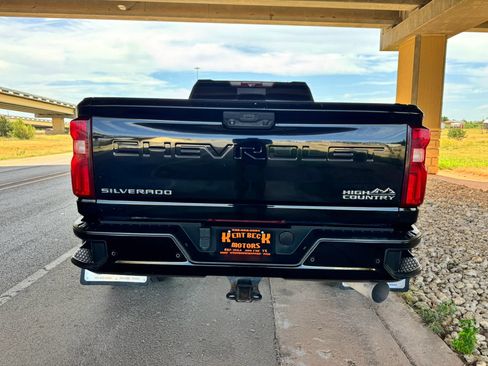 Used 2020 Chevrolet Silverado 3500 High Country w/ Technology Package AWD/4WD image 4