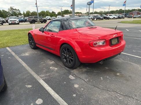 Used 2013 MAZDA MX-5 Miata Club RWD image 5