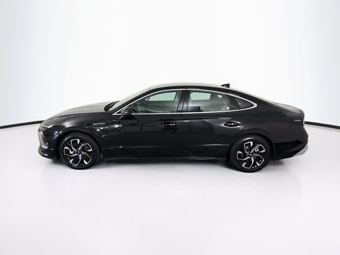 Used 2025 Hyundai Sonata SEL FWD image 4