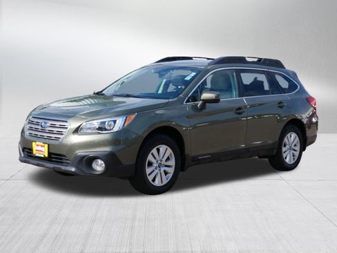 Used 2016 Subaru Outback 2.5i Premium AWD/4WD image 3
