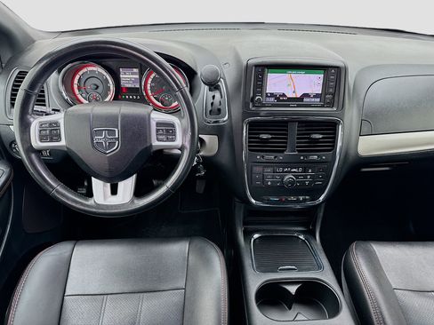 Used 2019 Dodge Grand Caravan GT image 14