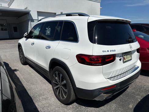 Certified 2023 Mercedes-Benz GLB 250 image 2
