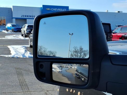 Used 2025 RAM 3500 Laramie AWD/4WD image 12
