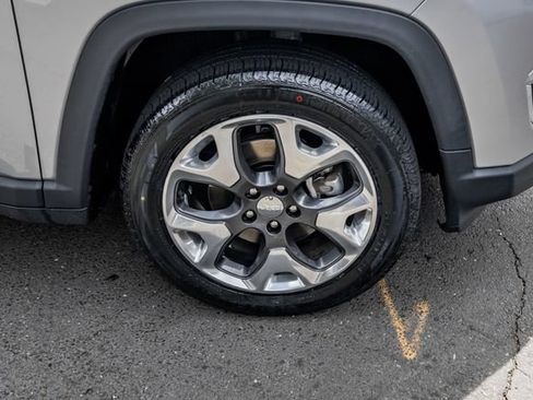 Used 2019 Jeep Compass Limited AWD/4WD image 7