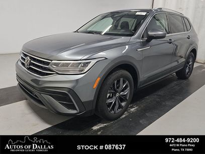 Used 2023 Volkswagen Tiguan SE w/ Panoramic Sunroof Package
