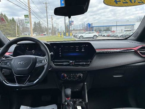 Certified 2024 Chevrolet TrailBlazer RS w/ Driver Confidence Package image 29