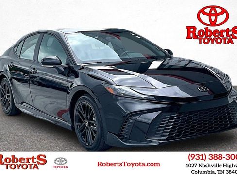 Certified 2025 Toyota Camry SE w/ Convenience Package FWD image 1