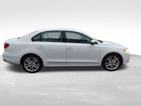Used 2017 Volkswagen Jetta SEL image 8