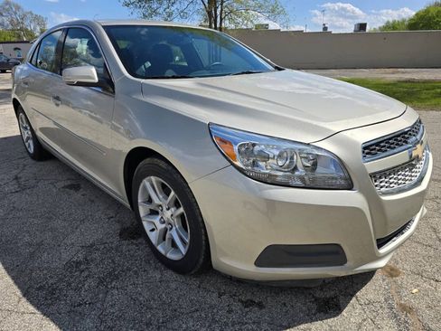 Used 2013 Chevrolet Malibu LT w/ Power Convenience Package FWD image 3