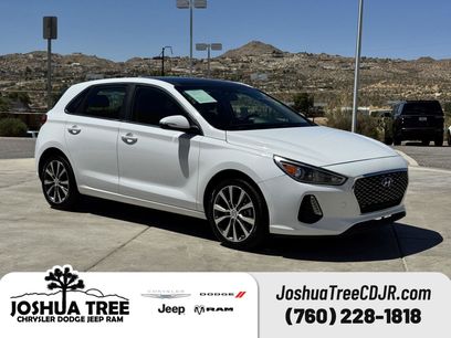 Used 2020 Hyundai Elantra GT w/ Style Package 02