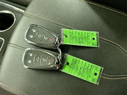 Used 2021 Chevrolet Traverse LT w/ LPO, Blackout Package image 12